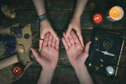 Palm Reader London : Unlocking the Mysteries of the Future
