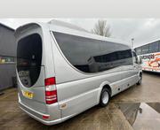 Minibus Airport Transfer – Ride Right with Fabb Venture